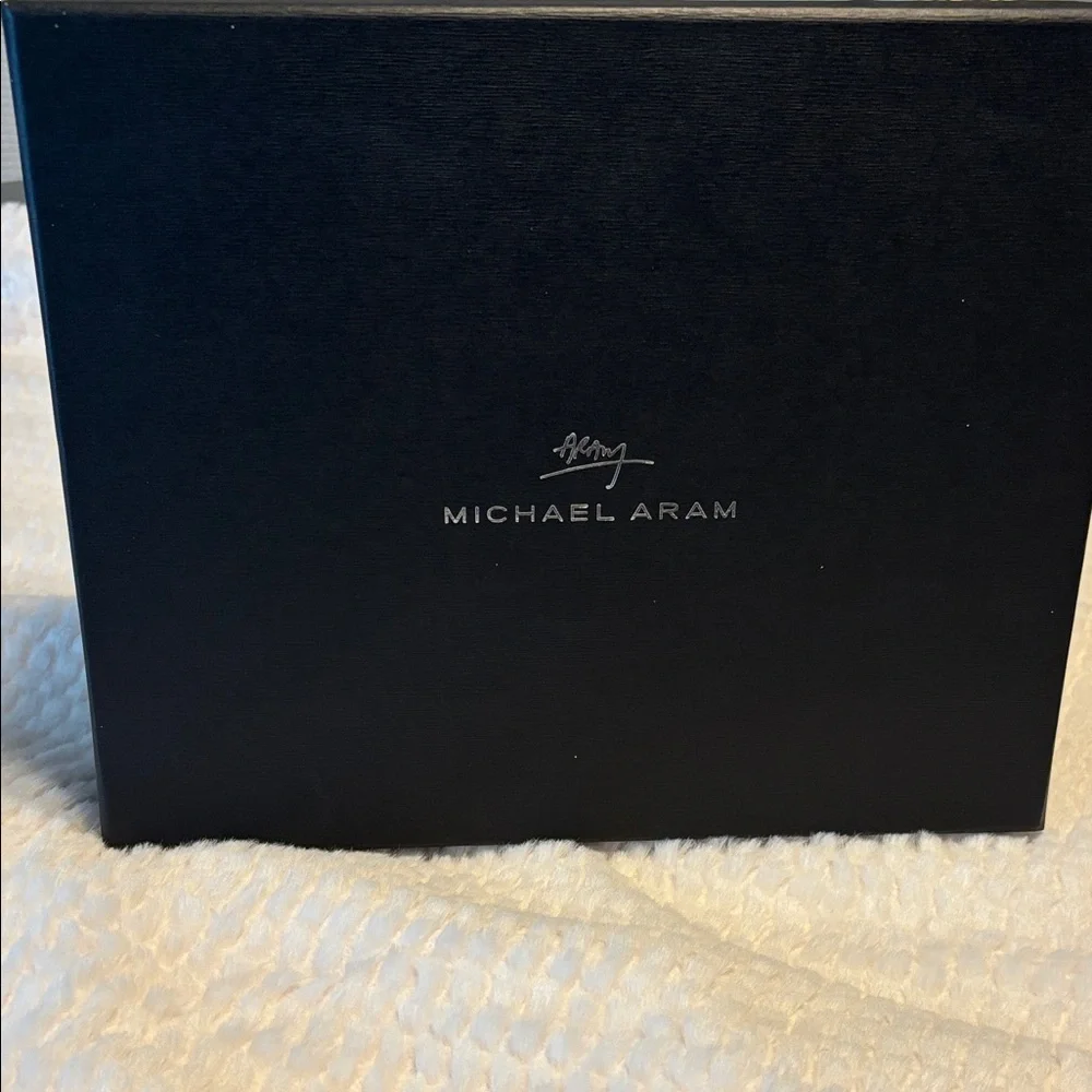 New In Box Michael Aram Floral Silver Picture Frame - Picture 3 of 3